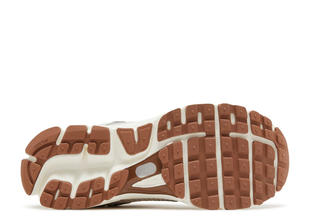 Vomero 5 Orewood Brown